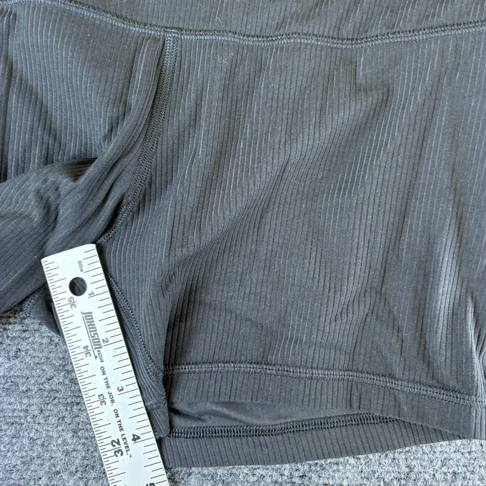 Lululemon Align Athletic Shorts Womens 26x5‎ Black Logo Ribbed Stretch High Rise